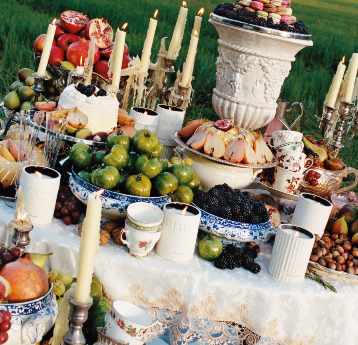 Our Townhouse Dining Candles have been designed with entertaining in mind
