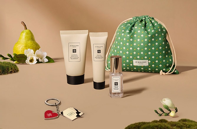 Mother’s Day Exclusive | Complimentary Heart Keyring + 4-Piece Gift​*