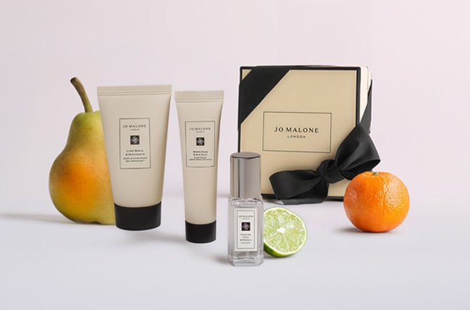 Complimentary 3-Piece Gift with $195+ Orders*